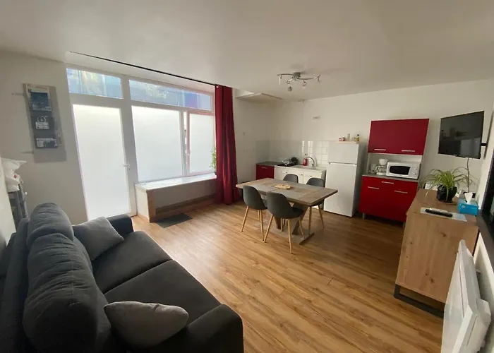 Joli T2 Dans Une Maison De Village
