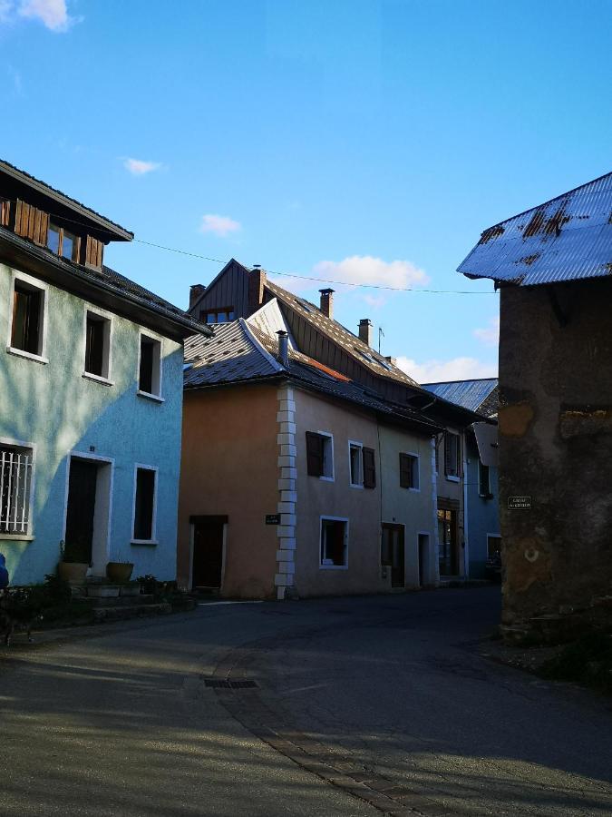 Joli T2 Dans Maison De Village Chateauroux-les-Alpes